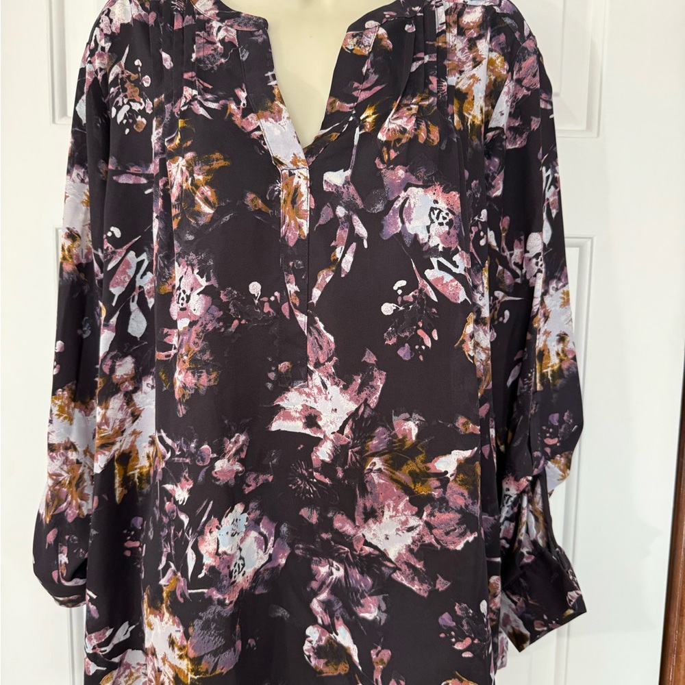 Simply Vera Vera Wang Purple Floral Blouse